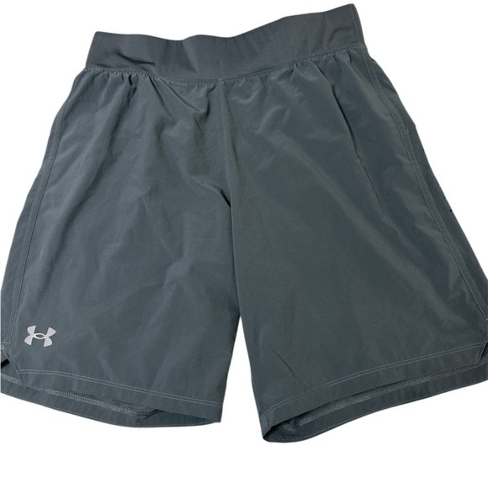 Under Armour Speed Pocket Shorts Size L.